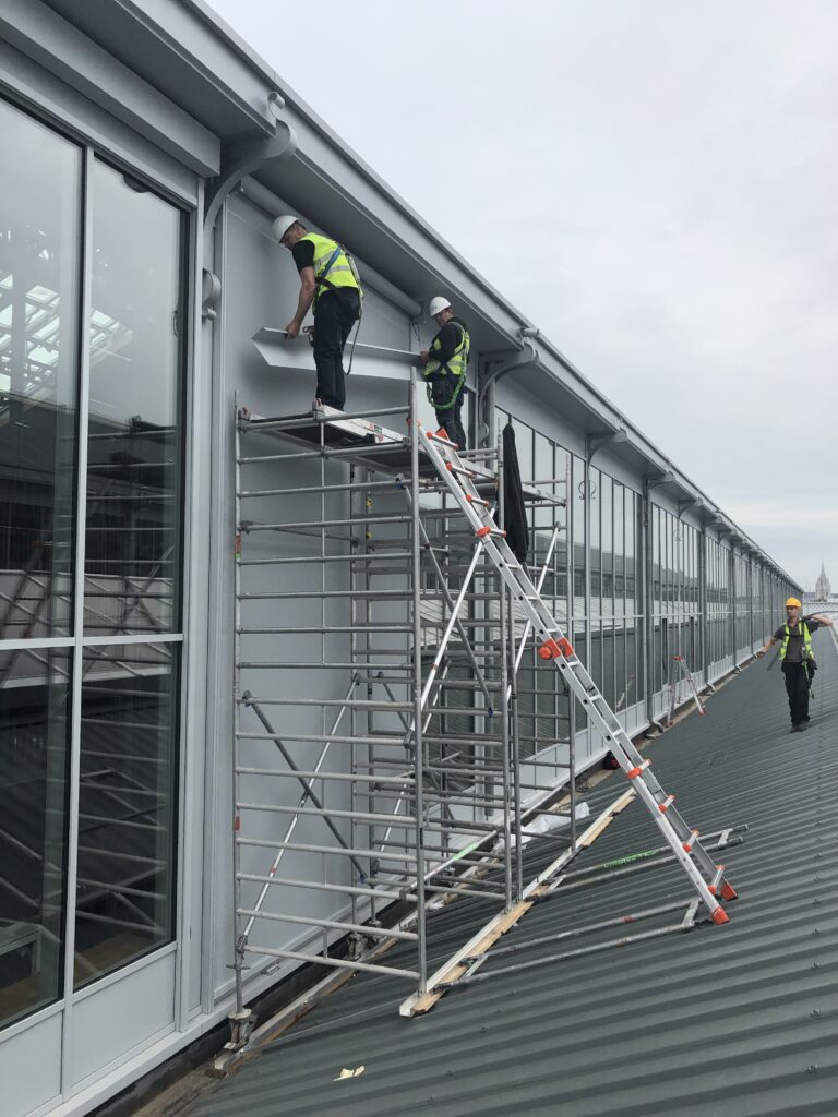 Suncomfort - windvaste screens - renson - Tour & Taxi