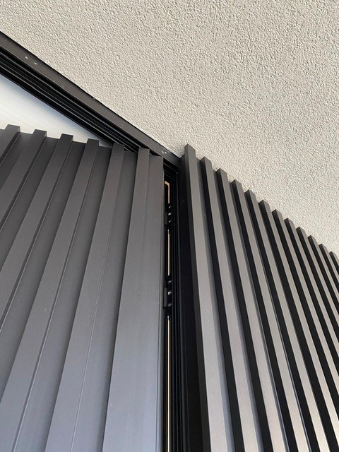 Suncomfort - verticale -gevelbekleding - renson - linarte block 16